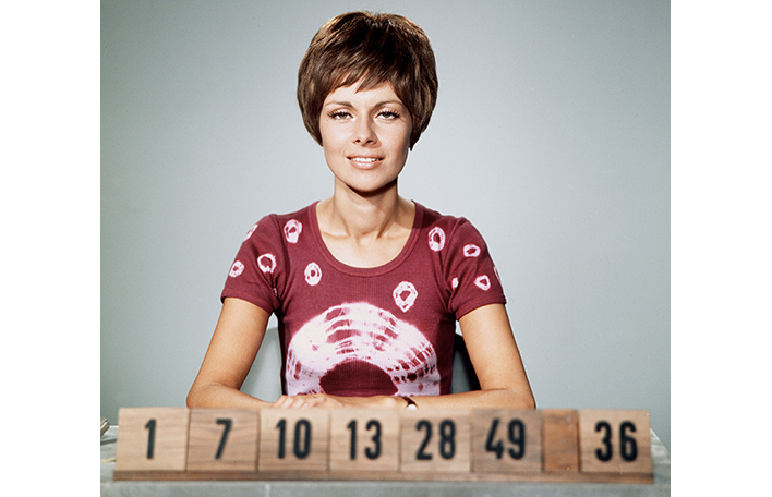 Die erste "Lottofee" des deutschen Fernsehens war von 1965 bis 1971 Karin Dinslage. Foto: HR/Kurt Bethke